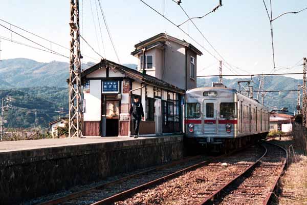 木島線柳沢駅